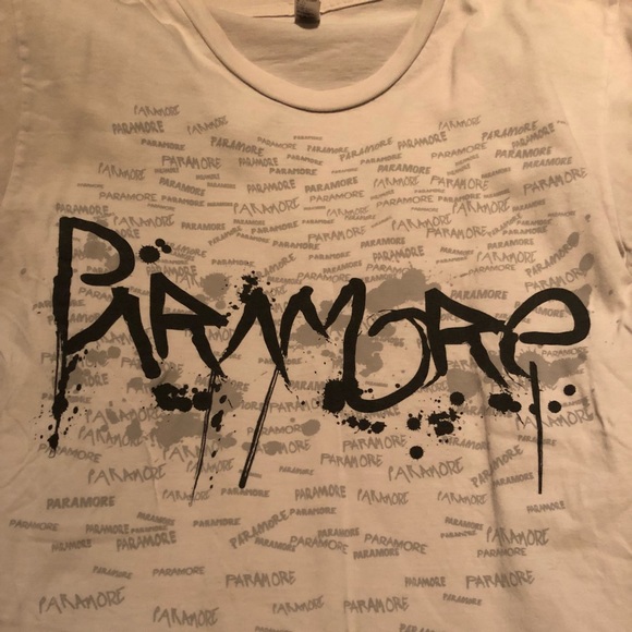 Paramore tee - Picture 1 of 3